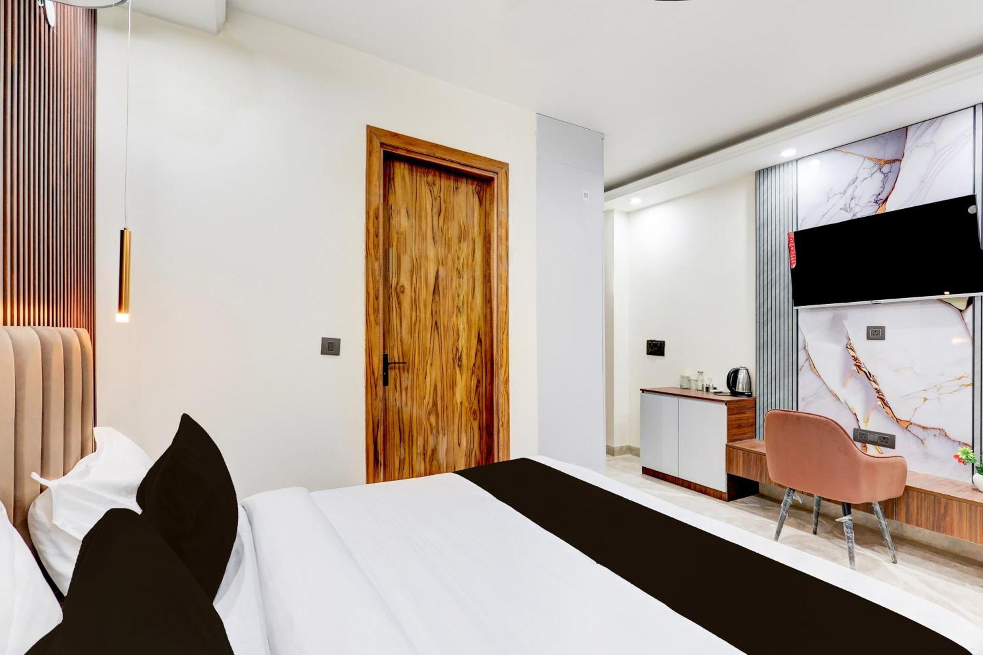 Super Hotel O Sector 43 Gurgaon Luaran gambar