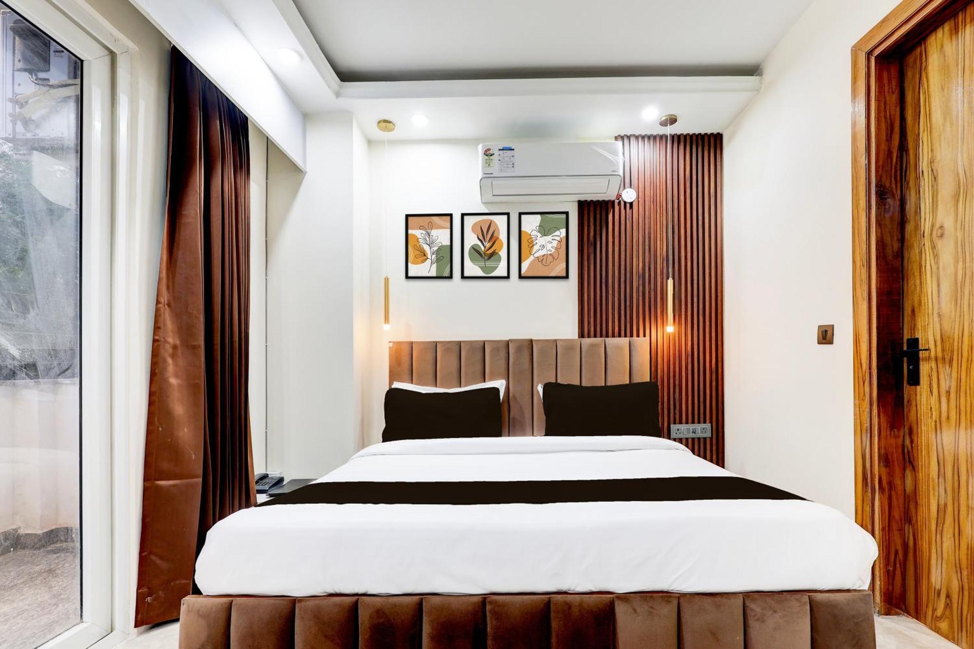 Super Hotel O Sector 43 Gurgaon Luaran gambar